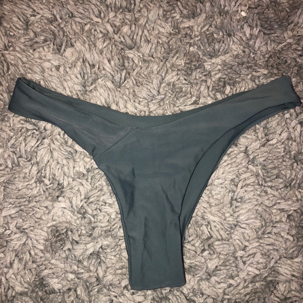 high leg, cheeky bikini bottoms